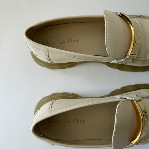 CHRISTIAN DIOR WHITE LEATHER LOAFERS - Picture 9 of 13